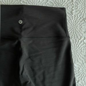 Lululemon Wunder Train High Rise Short 8 inch